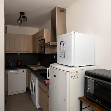 T2 En Duplex Climatise, A 100m De La Plage, Pour 4 Pers., Parking Au Lavandou - Fr-1-803-77 * 르 라방두